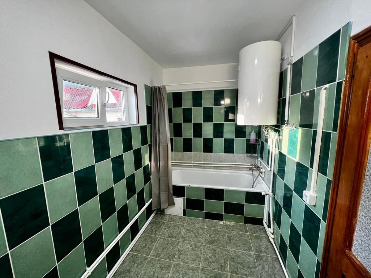 Casa Cu Lavanda Ватра Дорней Екстериор снимка