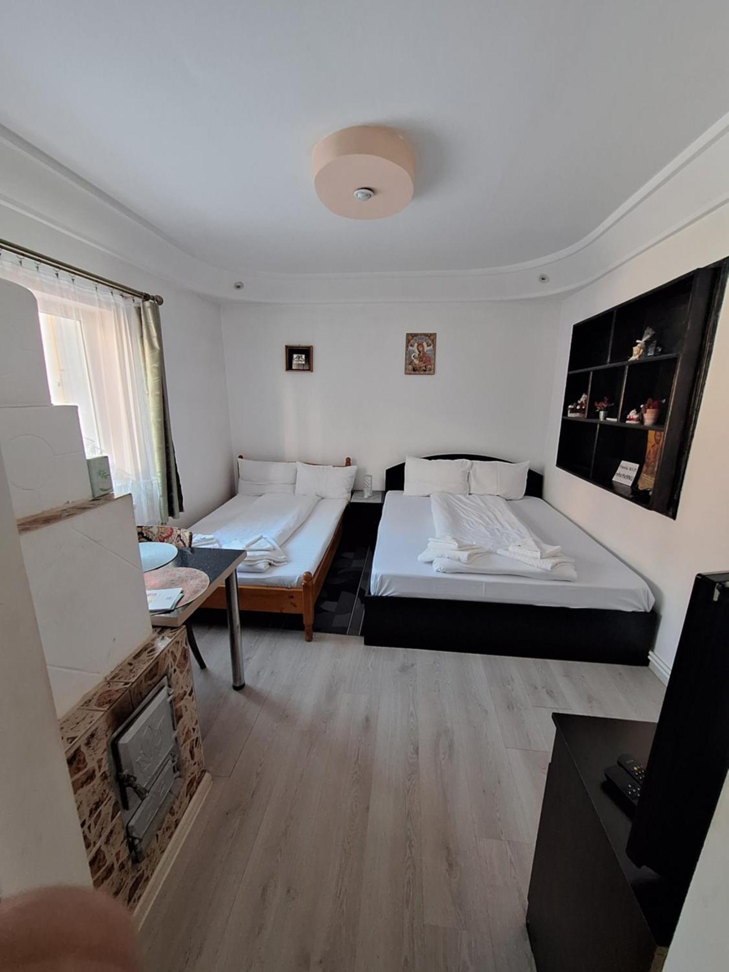 Casa Cu Lavanda Ватра Дорней Екстериор снимка