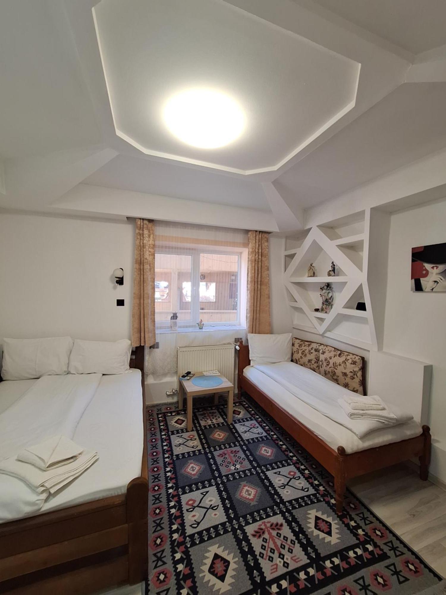 Casa Cu Lavanda Ватра Дорней Екстериор снимка