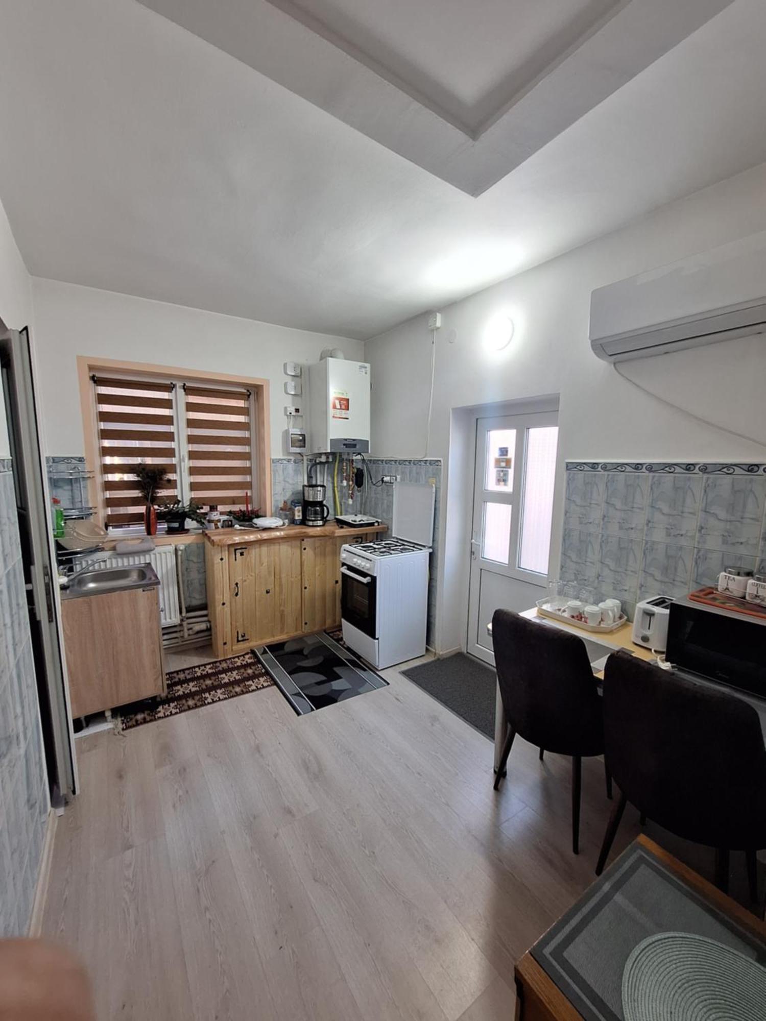 Casa Cu Lavanda Ватра Дорней Екстериор снимка